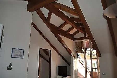 Apartment Sleeps 5 Pool Wifi *