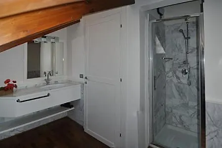 Sleeps 5 Pool Wifi *